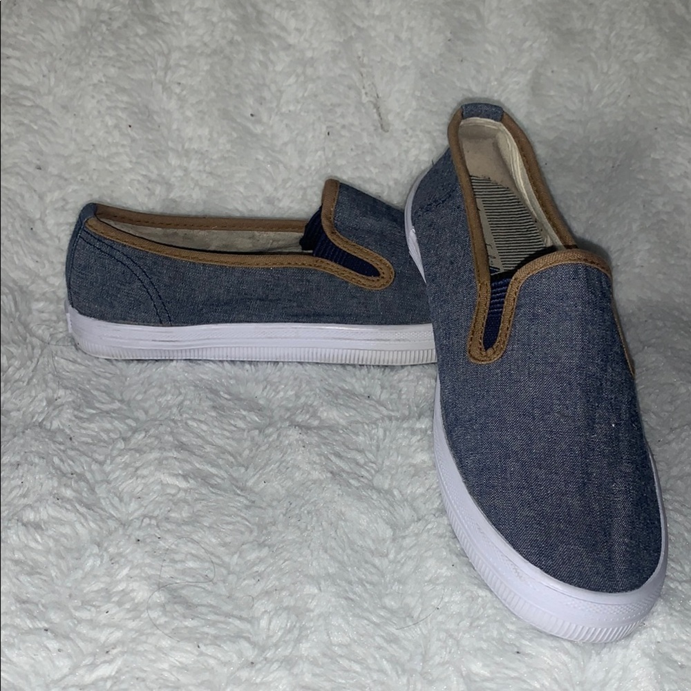 Like new American Eagle 🦅 Casual Denim Slip-On Sneakers